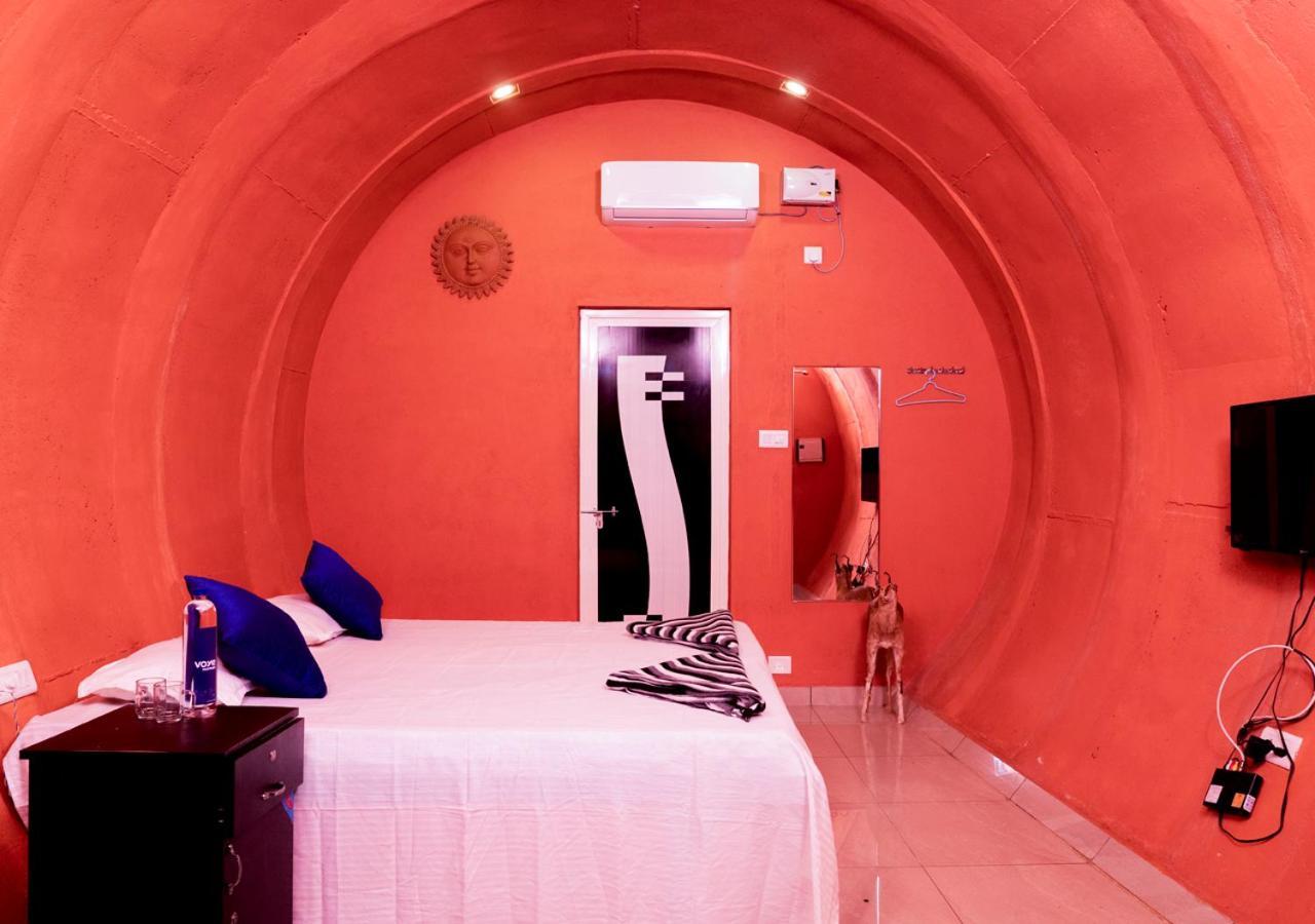Shining Caves Resort In Anaikatti By Voye Homes Varagampadi Dış mekan fotoğraf
